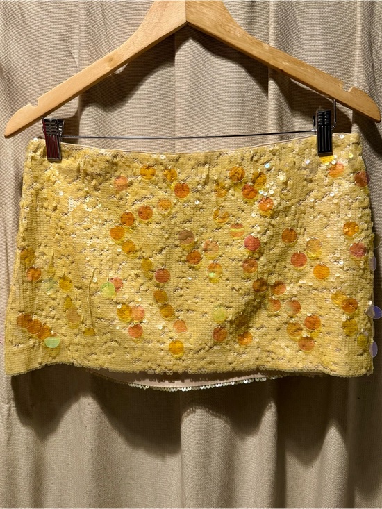 Danielle Guizio Dresses & Skirts - Danielle Guizio Yellow Sequin Mini Skirt with Iridescent Paillettes